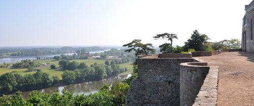 Loire : Amplitude du Val de Loire à Saint Florent le Vieil, un paysage empreint de majesté en grand format (nouvelle fenêtre)