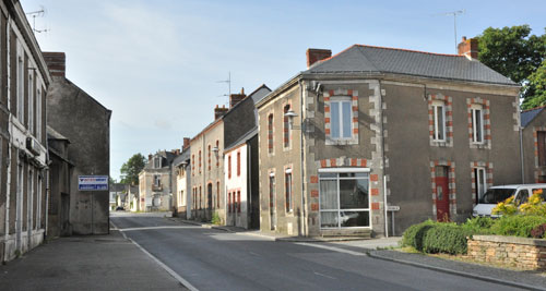 Maisons de bourg à Bouvron en grand format (nouvelle fenêtre)