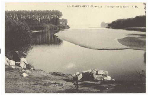 La nostalgie d'un fleuve nature – La Daguenière – Paysage sur la Loire (Archives départementales du Maine-et-Loire, 6Fi2446) en grand format (nouvelle fenêtre)