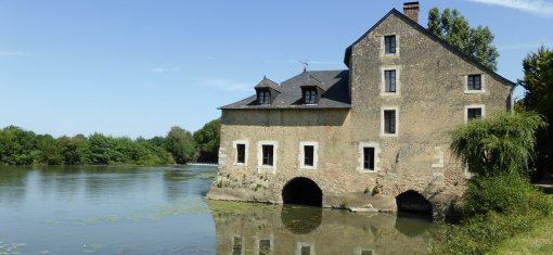 La préservation et la valorisation du patrimoine lié à l'eau est un enjeu important de l'unité (Seiches-sur-le-Loir) en grand format (nouvelle fenêtre)