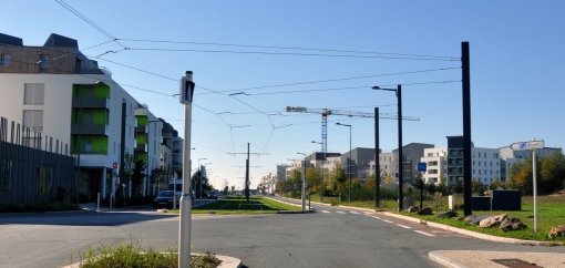 Perspective sur les nouveaux quartiers du plateau de la Mayenne traversés par le tramway (Angers - 2014) en grand format (nouvelle fenêtre)