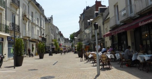 La mise en valeur des paysages urbains patrimoniaux impose des interventions qualitatives pour la requalification des espaces publics (Saumur) en grand format (nouvelle fenêtre)
