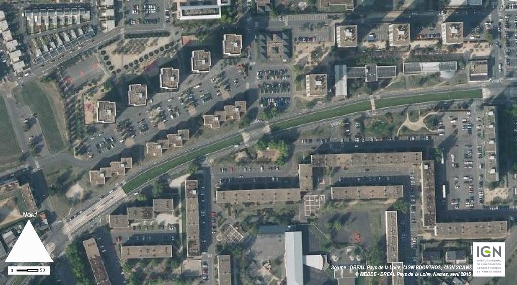 La pénétrante du tramway au travers des quartiers résidentiels de Jaurès-Pavillon et les Sablons (2010)