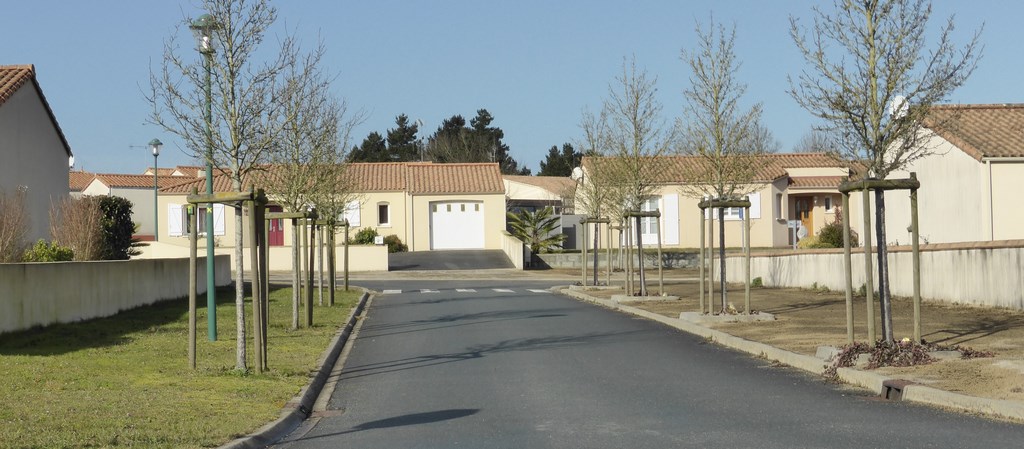 Extension urbaine sous forme pavillonnaire (Bournezeau – 2015)