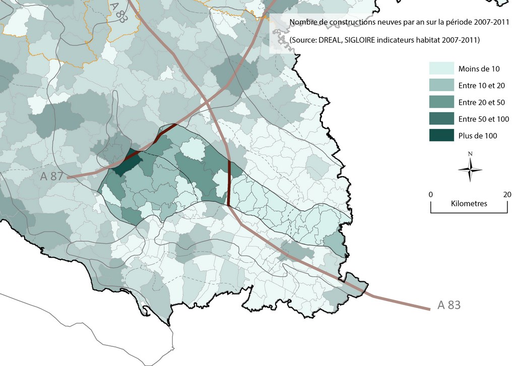 L’unité paysagère vit des dynamiques contrastées : la partie ouest bénéficie de l’attractivité de l’agglomération yonnaise (Source : DREAL, SIGLOIRE indicateurs habitat 2007-2011)