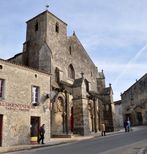 Des bourgs qui révèlent une véritable richesse patrimoniale (Foussais-Payré) en grand format (nouvelle fenêtre)